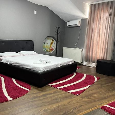 Hotelwhite Gjilan Экстерьер фото