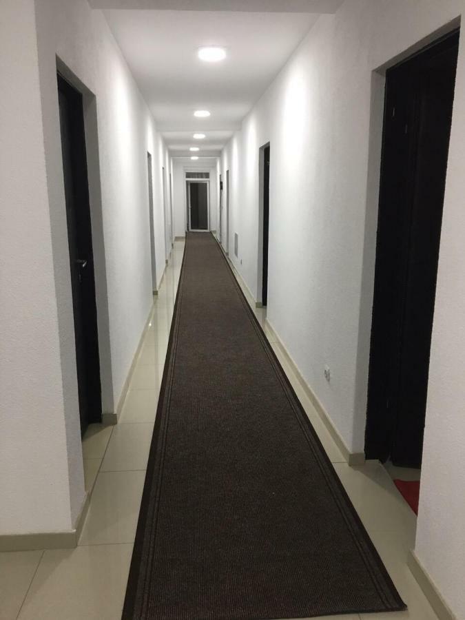 Hotelwhite Gjilan Экстерьер фото