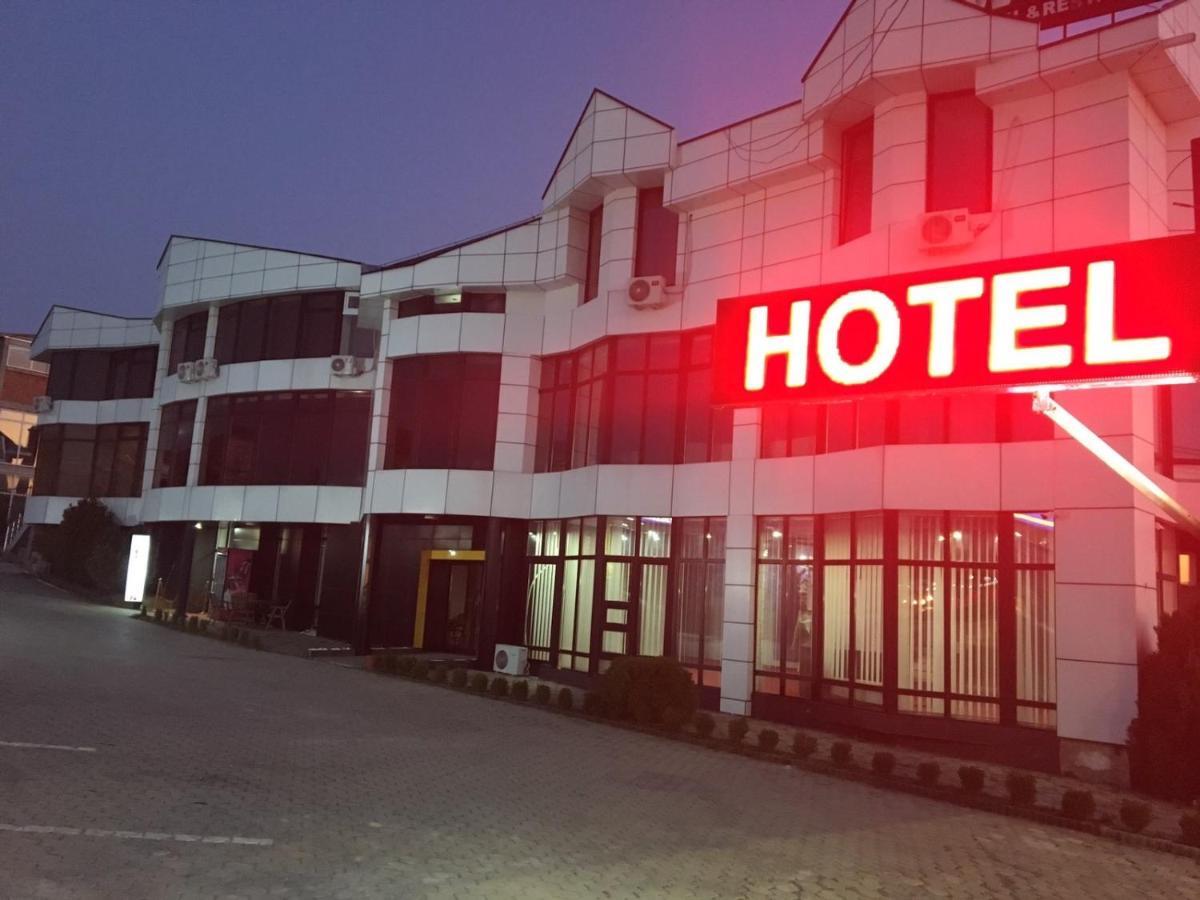 Hotelwhite Gjilan Экстерьер фото